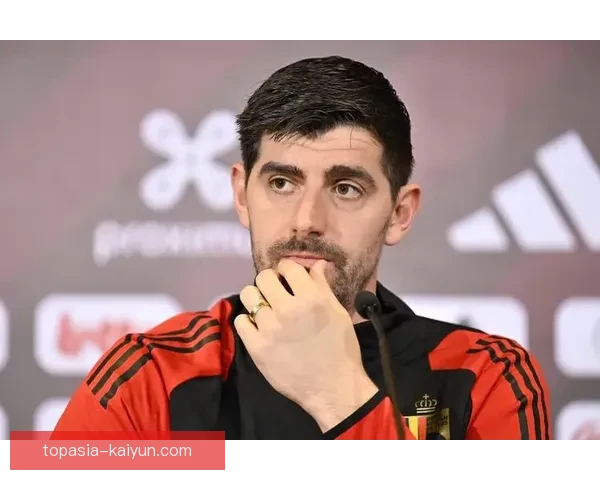 库尔图瓦重返首发位置