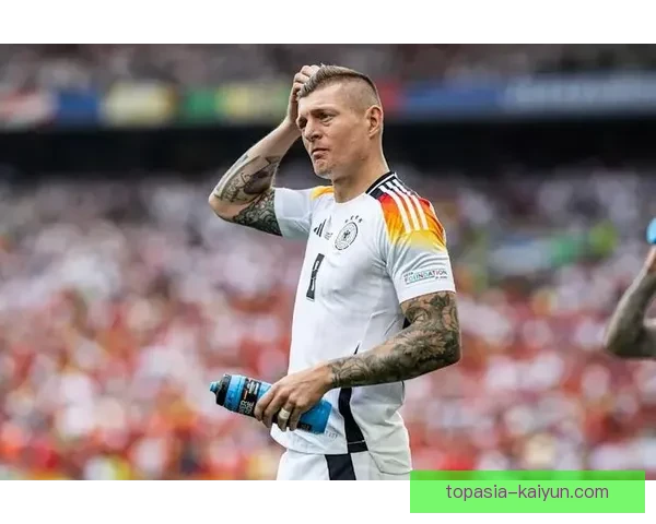 克罗斯足球智慧：高效战术运用助力球队表现稳步提升