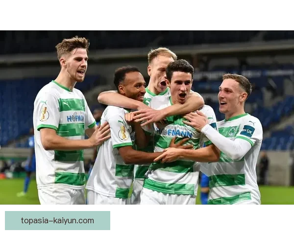 德甲鹰军团奋勇争冠，主场逆转表现亮眼，竞争力提升